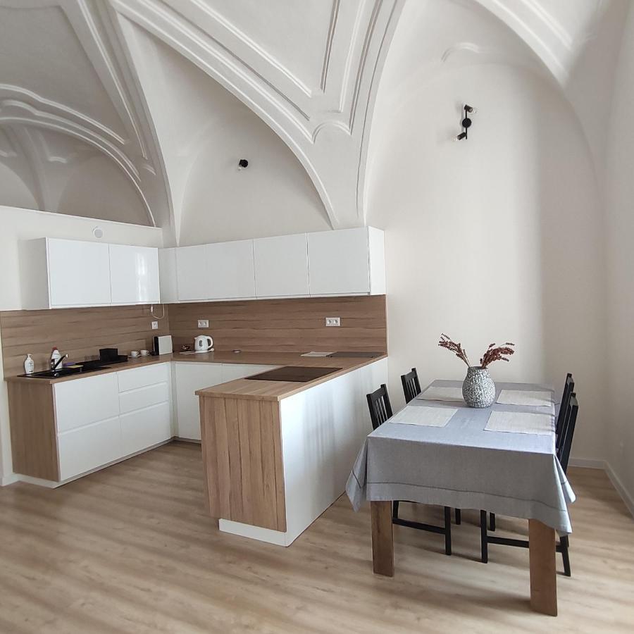 Apartman U Klavdie بانْشكا بيشتريتْسا المظهر الخارجي الصورة